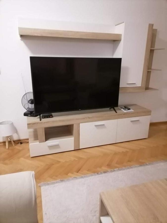Dobi Apartmani Wing ヤゴディナ エクステリア 写真