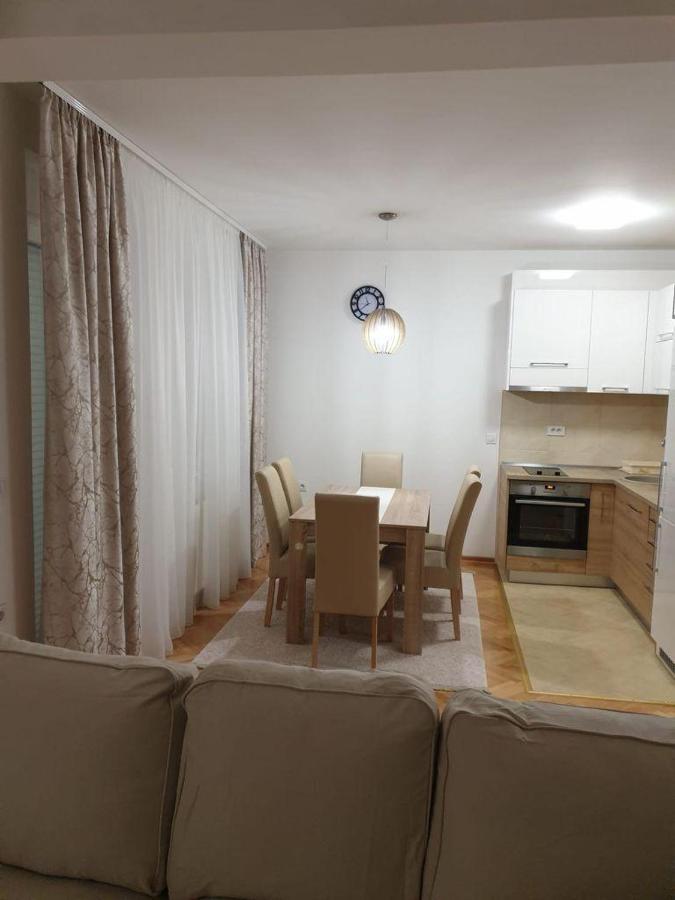 Dobi Apartmani Wing ヤゴディナ エクステリア 写真