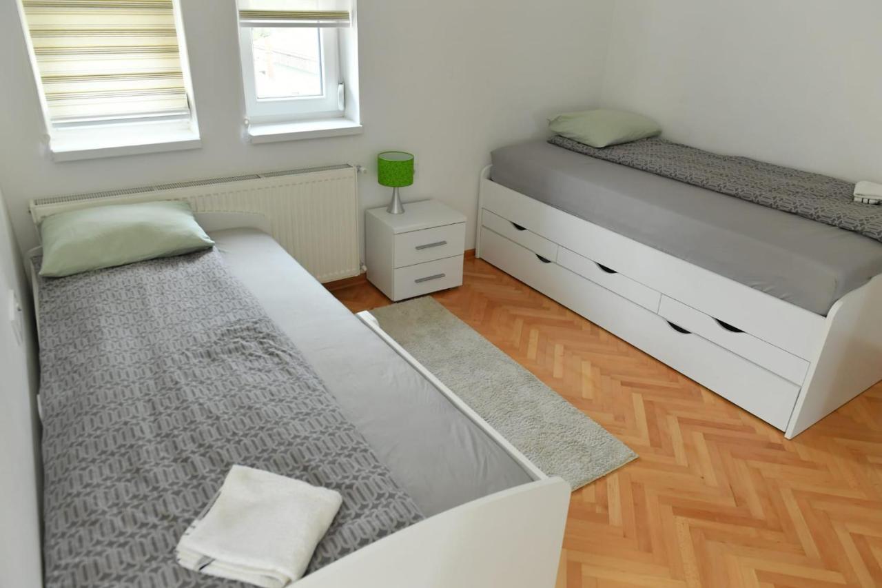 Dobi Apartmani Wing ヤゴディナ エクステリア 写真
