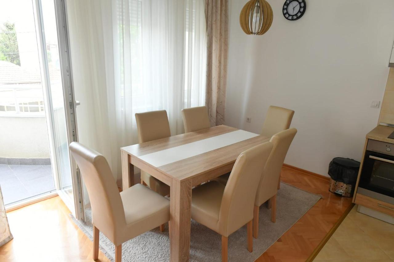Dobi Apartmani Wing ヤゴディナ エクステリア 写真