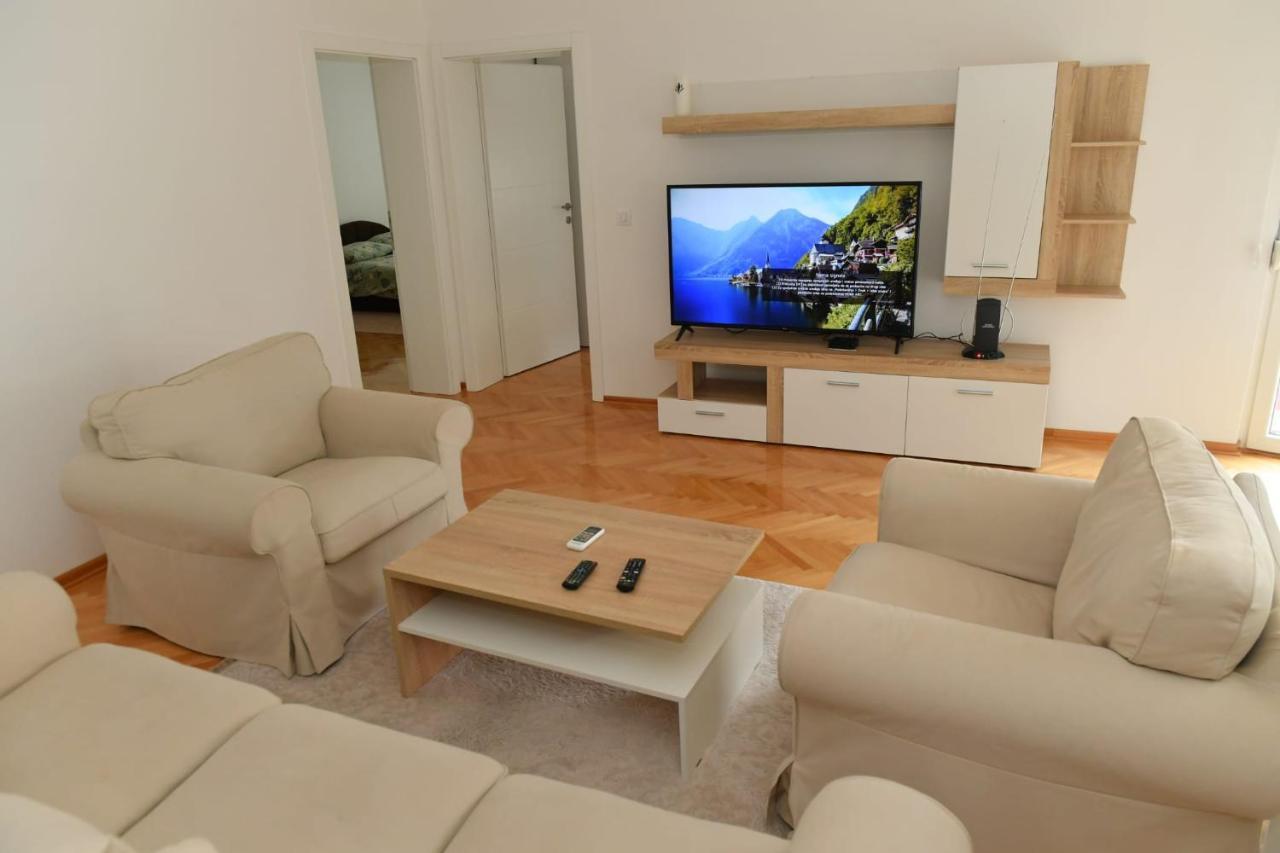 Dobi Apartmani Wing ヤゴディナ エクステリア 写真